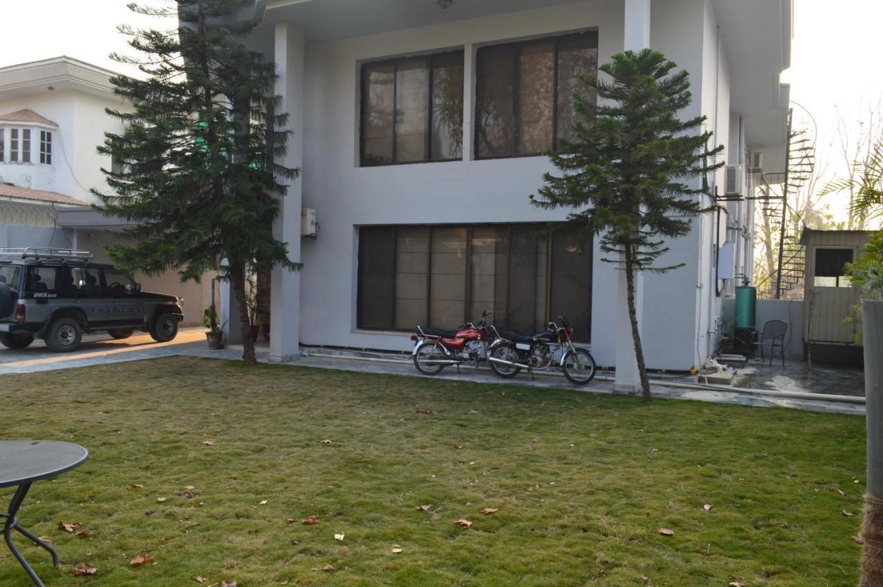 Bed and Breakfast Tourist Hub Islamabad Exterior foto